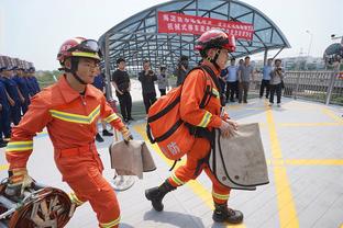 詹姆斯：要给对手称赞 我们花了53分钟才完成任务