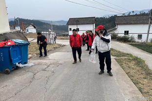 格雷茨卡社媒晒前往曼彻斯特照片：抓住机会，在欧冠给出回应